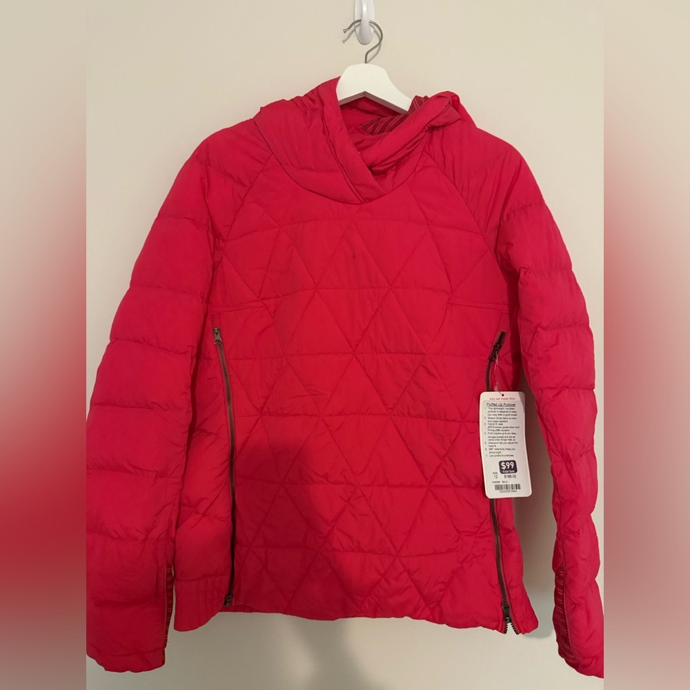 lululemon athletica Women's hot pink/raspberry puffer pullover with hood NWT